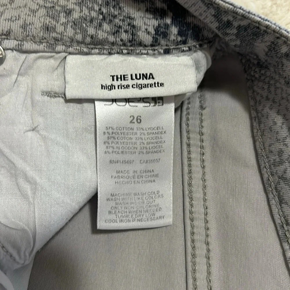 Joe’s Snake Skin Jeans - Picture 5 of 7